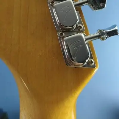 Fender Stratocaster 1976 Natural. Vintage with orig manual, strap, cable image 8