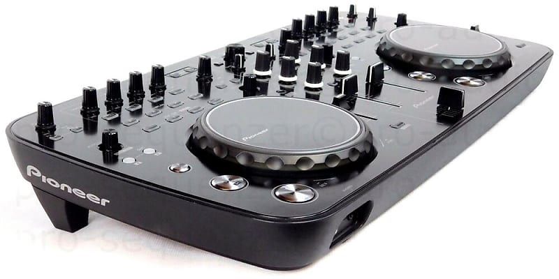 Pioneer DDJ ERGO V DJ Controller Black Limited Traktor + Top