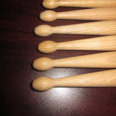 Zildjian 5A Select Hickory Drumsticks Wood Tip Three Pair image 4