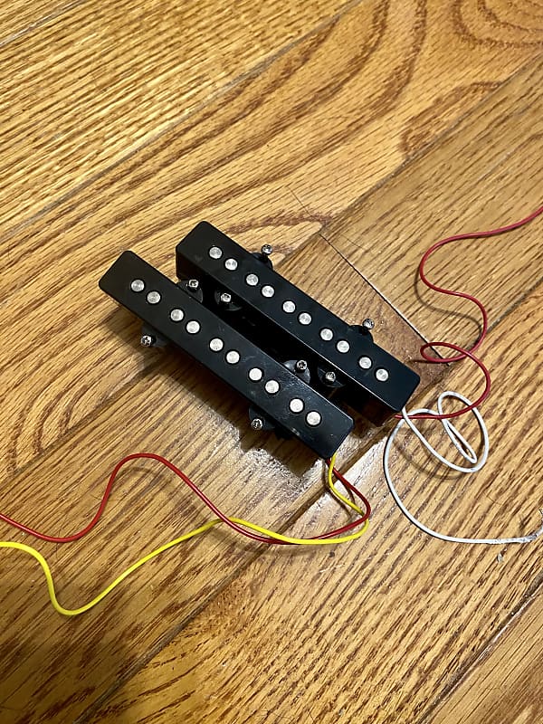 jazz bass 5 string pickups