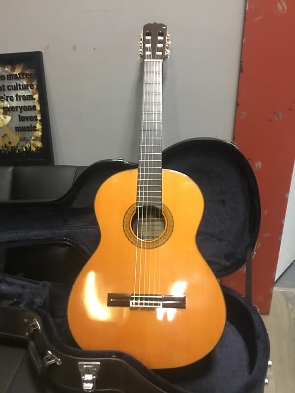 Ryoji Matsuoka No.40 (1977) Handmade Classical Guitar – Neil