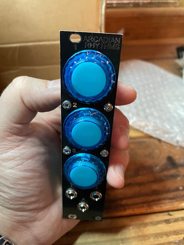 Ladik U-075 Dual Arcade Manual Gate And CV For Eurorack