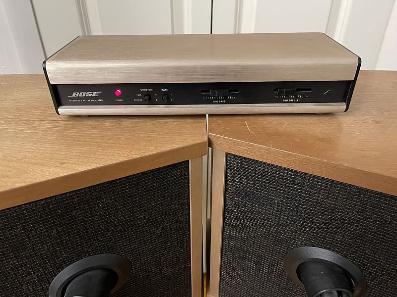 Bose 901 Series V Direct/Reflecting Speakers with Active Equalizer