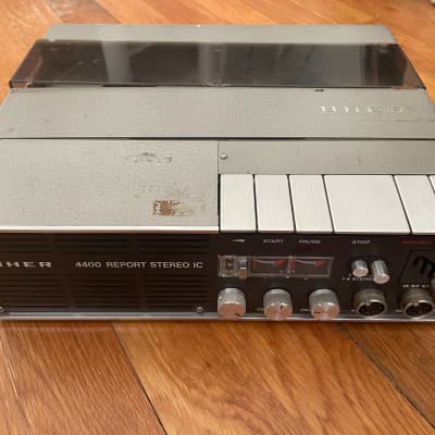 UHER 4400 Reporter Stereo Portable Reel To Reel Tape Records 
