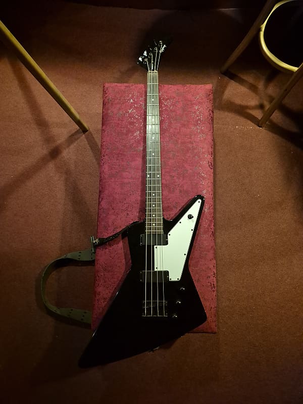 Epiphone Korina Explorer Bass | Reverb Canada