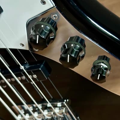 Fender American Standard Jazz Bass V Maple Fingerboard, Black image 10