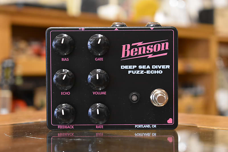 【ほぼ未使用】Benson DEEP SEA DIVER FUZZ-ECHO Deep Sea Diver Fuzz-Echo — BENSON AMPS