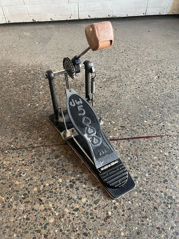 DW 5000 Single Chain Bass Drum Pedal Reverb