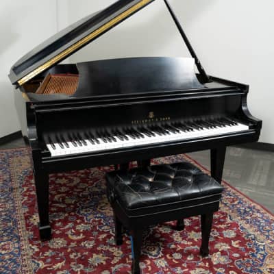 1986 Steinway & Sons 5'7" Model M Grand Piano | Satin Ebony image 3