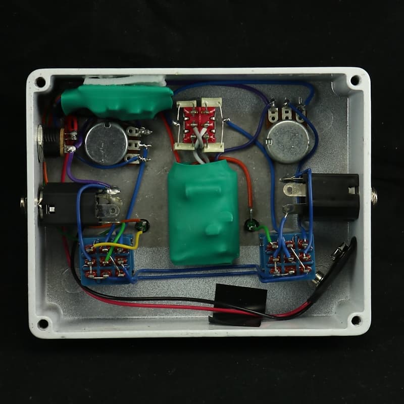 ギター Minotaur Sonic Terror Fuzz and Burn Minotaur Sonic Terrors - Fuzz & Burn - Fuzz, Overdrive, Doom