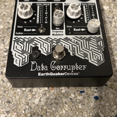 EarthQuaker Devices Data Corrupter Modulated Monophonic