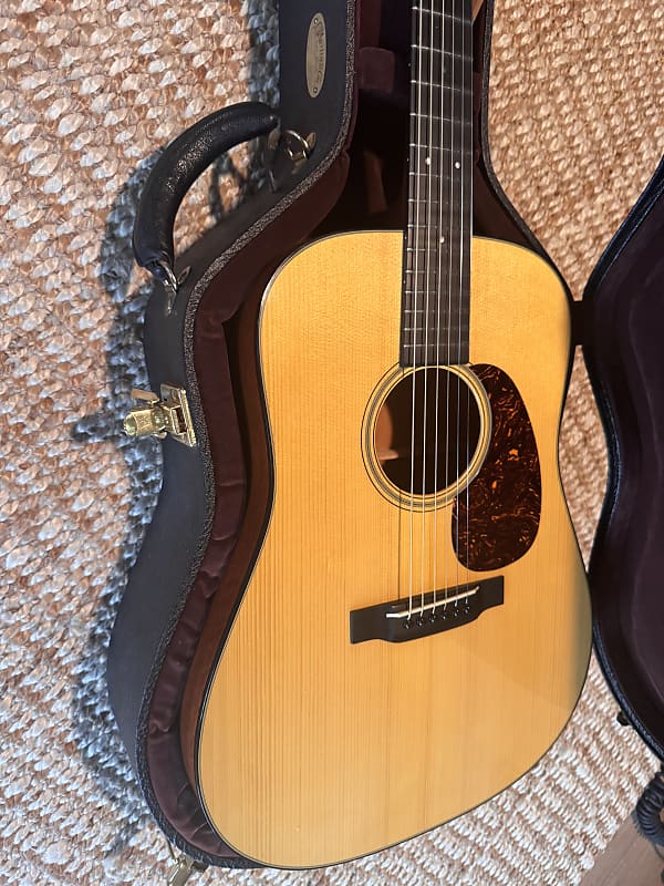 Martin D-18 GE 2004年 Martin - D-18 GE Used 2004 Acoustic Guitar with original