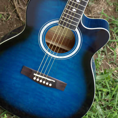 Indiana MAD-QTBL Madison Elite Deluxe Concert Cutaway Spruce Top 6-String Acoustic Electric Guitar - Quilt Blue image 5