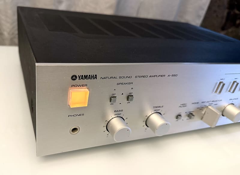 YAMAHA プリメインアンプ A-550 アンプリファー ヤマハ 昭和のステレオアンプ修理 ヤマハA-550の例 | 浅井電器店長のSS日記
