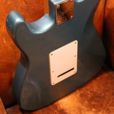 Fender American Standard Stratocaster 1997 Lake Placid Blue image 9