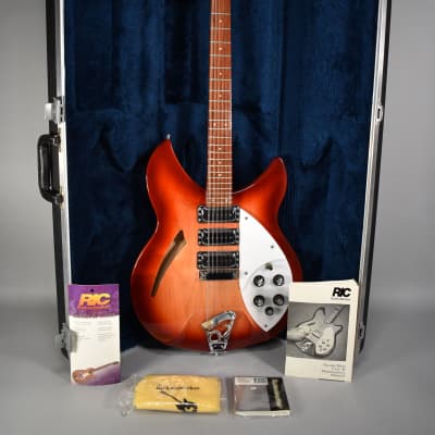 RICKENBACKER 340 electric guitars
