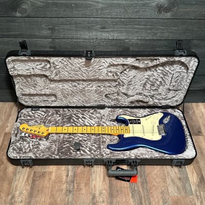 Fender American Ultra Stratocaster USA Cobalt Blue Electric Guitar image 14