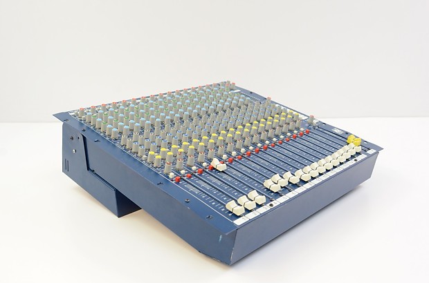 爆買い Allen & Heath MixWizard WZ 16:2 | Reverb 配信機器・PA機器・レコーディング機器