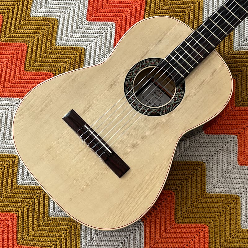 Paracho Classical Nylon String - Soulful Guitar from Paracho, MX🇲🇽! - Beautiful Instrument! - image 1