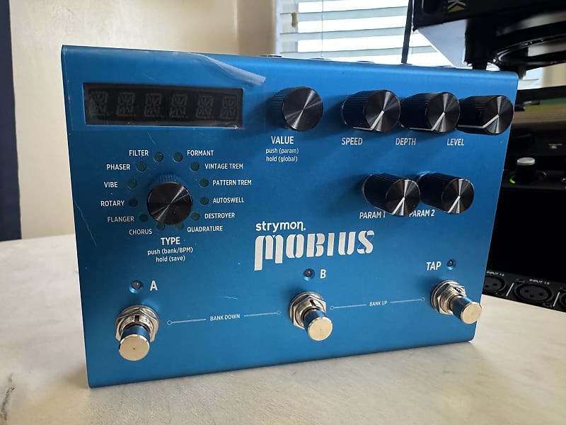 Strymon Mobius
