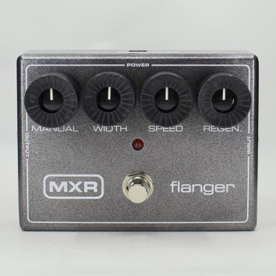 ギター MXR M117R Flanger MXR M117R Flanger Effects Pedal Metallic Gray | Guitar Center