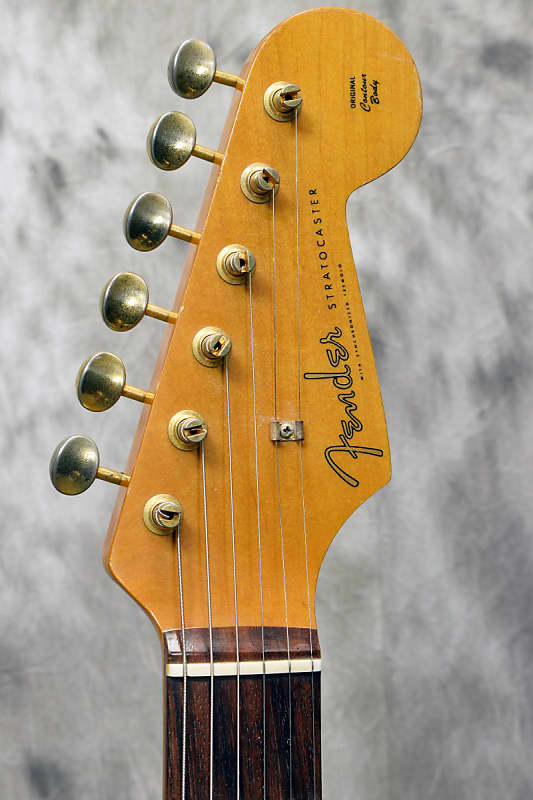 ギター FENDER Japan ST62G-65 Custom Edition1993 Fender Japan 1993年 ST62G-65（FENDER Japan ST62G-65 Custom