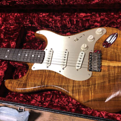 Fender Custom Shop Artisan Koa Stratocaster image 7