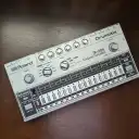 Roland TR-606 Drumatix Analog Drum Machine 808 80's