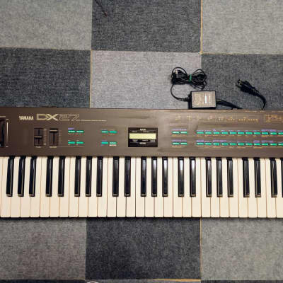 Yamaha DX27 Programmable Algorithm Synthesizer 1985 - Black