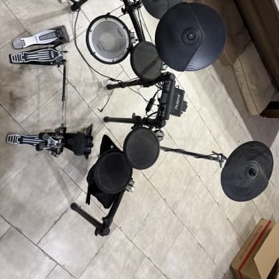 Roland TD-4 V-Drum Kit
