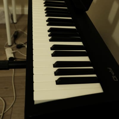 Roland FP10 88-Key Weighted Action Digital Piano review