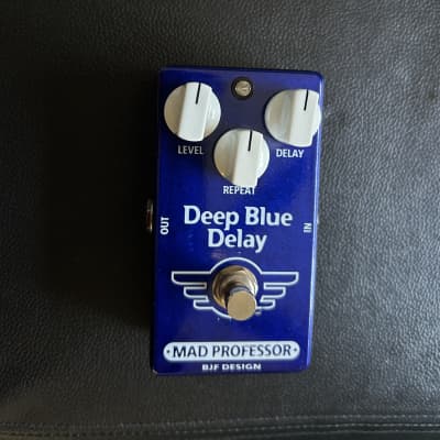MAD PROFESSOR Deep Blue Delay ハンドワイヤード Mad Professor Deep Blue Delay Handwired | Reverb