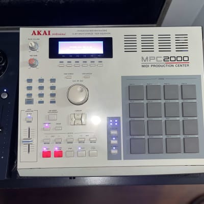 Akai MPC2000 - New LCD - Maxed RAM - All New Tact switches & Button LEDs & more image 7