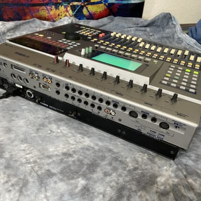 Yamaha AW4416 Professional Audio Workstation 16-Track Digital