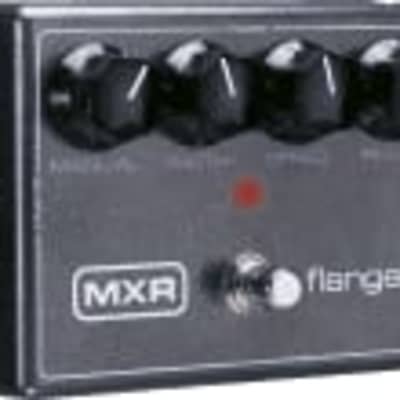 MXR M117R - mxr flanger image 3