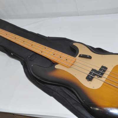 Fender Crafted in Japan PRECISION BASS 2004-2006 Guitar Ref. No.5858 for sale