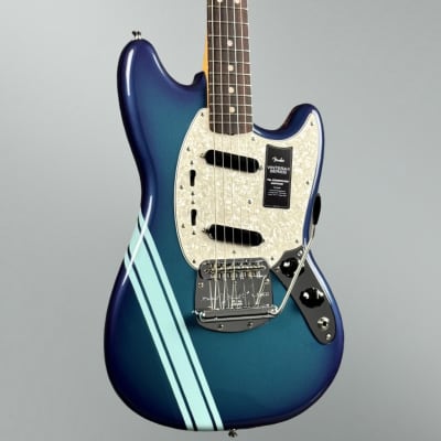 Fender Vintera II ‘70s Competition Mustang 2023 - Competition Burgundy image 2