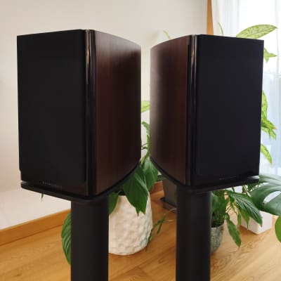 Wharfedale 11.2 Speakers Pair image 4