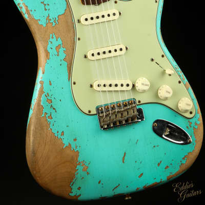 Fender Custom Shop Limited Edition '60 Dual-Mag II Stratocaster® Super Heavy Relic® RW - Aged Sea Foam Green image 6