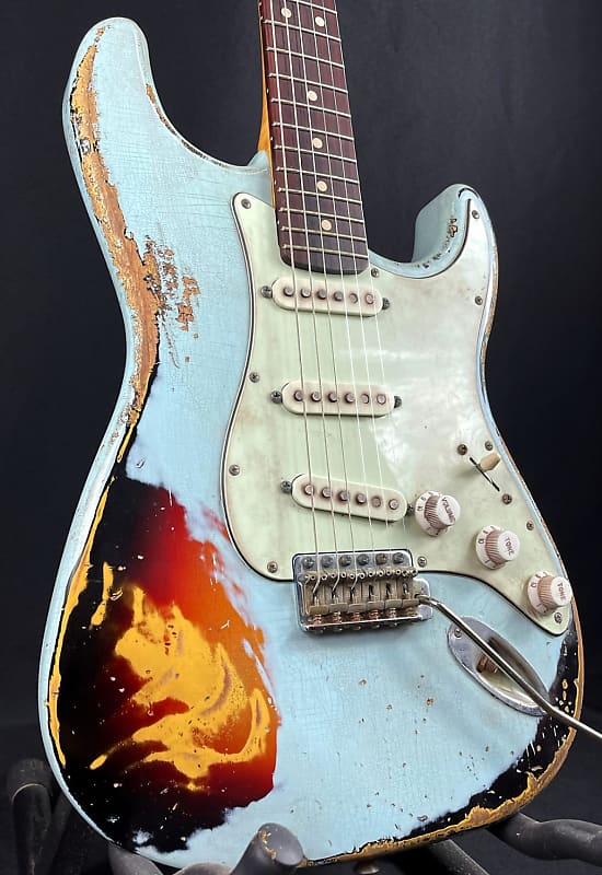 Custom/Hybrid Stratocaster, Heavy Relic, Sonic Blue over 3-Tone Sunburst