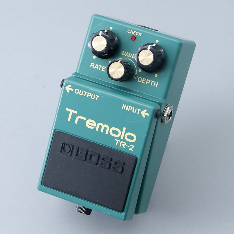 Boss TR-2 Tremolo Guitar Effects Pedal P-23956