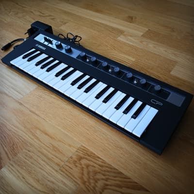 Yamaha Reface CP Mini Mobile Keyboard 2015 - Present - Black image 1