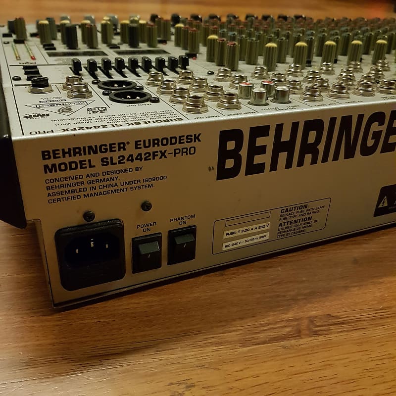 Behringer Eurodesk SL2442FX-Pro 24-Input 4-Bus Mixer with Multi
