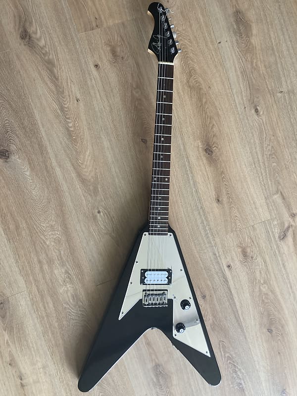 Paul Stanley Flying V - a guitar for Kiss fans image 1