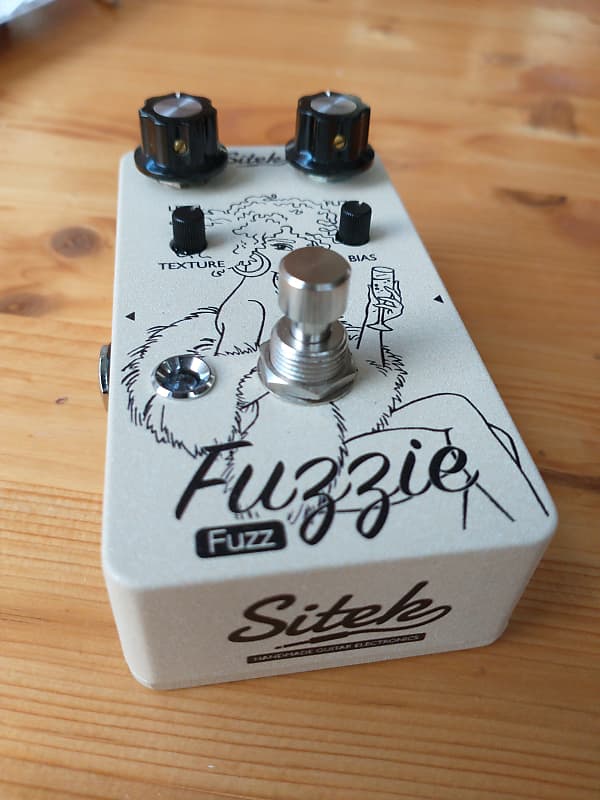 ギター Sitek Fuzzie fuzz maxresdefault.jpg