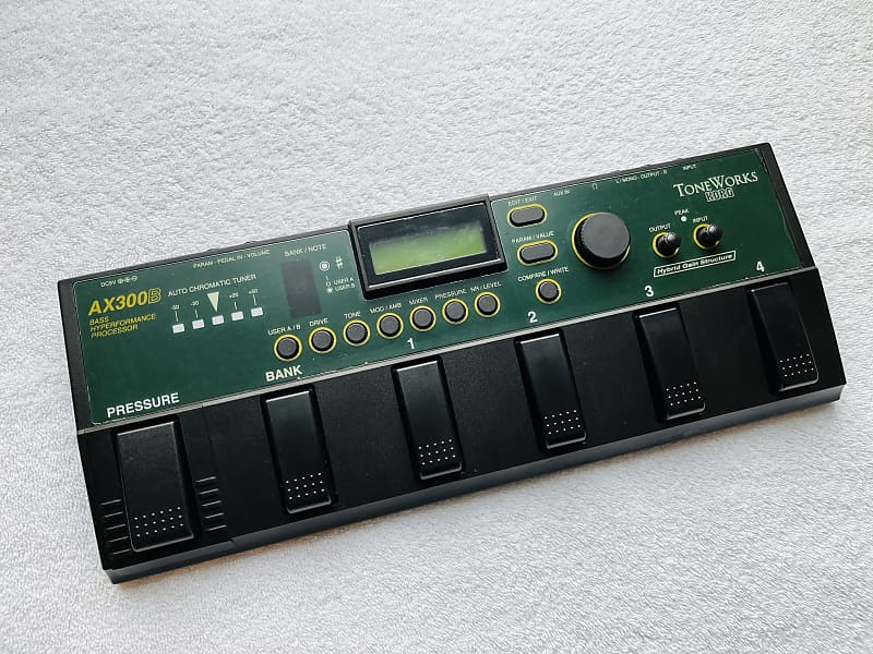 Korg AX300B