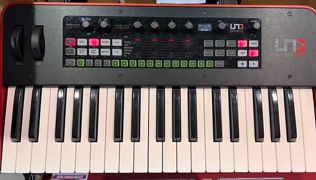 IK Uno Synth Pro Synthesizer (San Antonio, TX) | Reverb