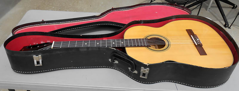 Yamaha S70 Dynamic Guitar 1960s Nylon or Steel Strings w