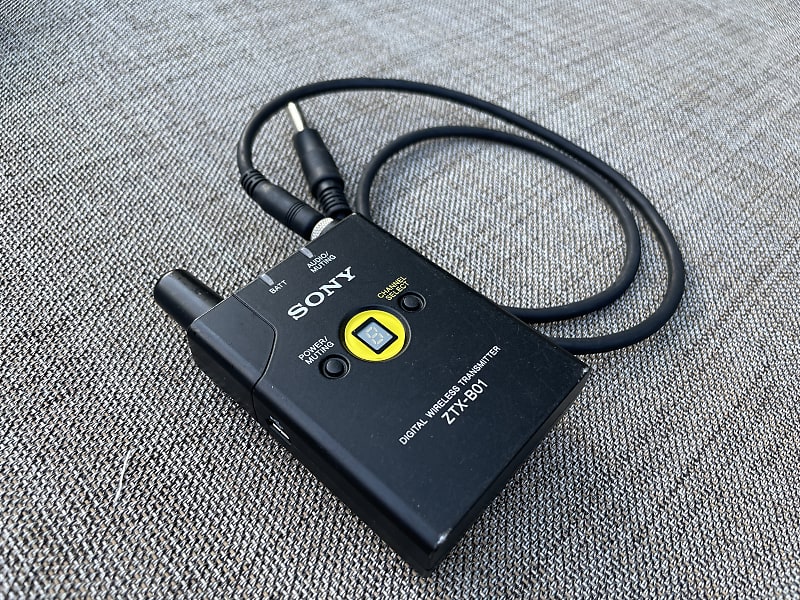 Sony DWZ-B30GB Digital Guitar Wireless Reviews | Sweetwater