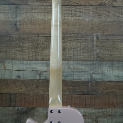 G2220 Electromatic® Junior Jet™ Bass II Short-Scale, Shell Pink image 7